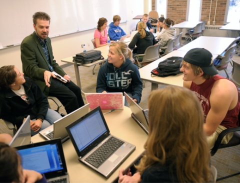 Students use both PC and Mac laptops in Winona State classrooms.